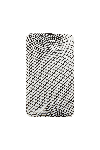 medium hole fishnet tights