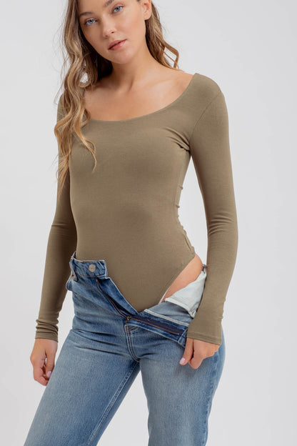 seamless scoop neck long sleeve bodysuit