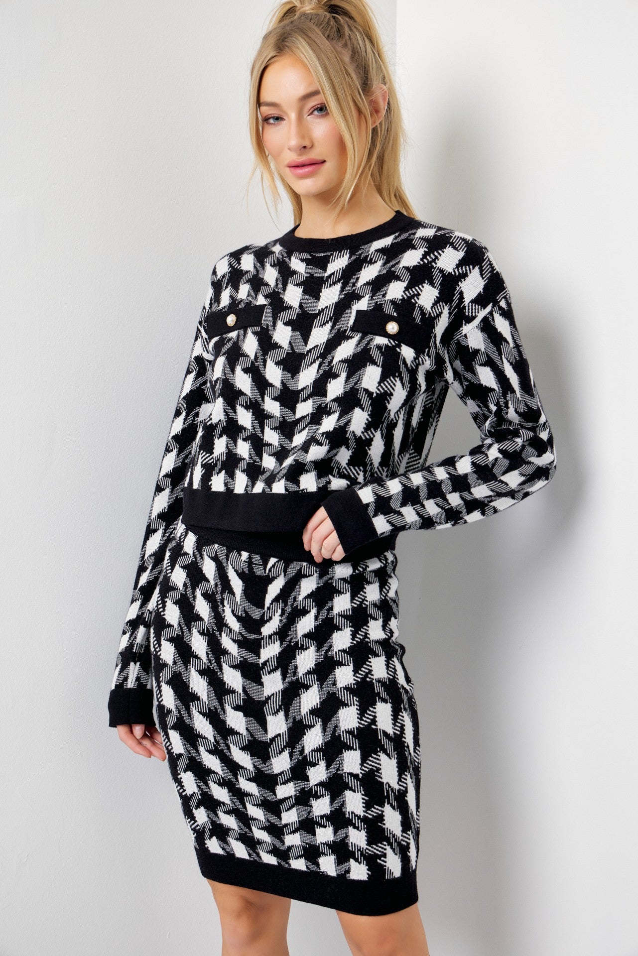 Houndstooth Knit Long Sleeve Top