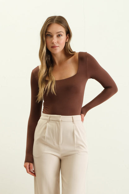 seamless square neck long sleeve bodysuit