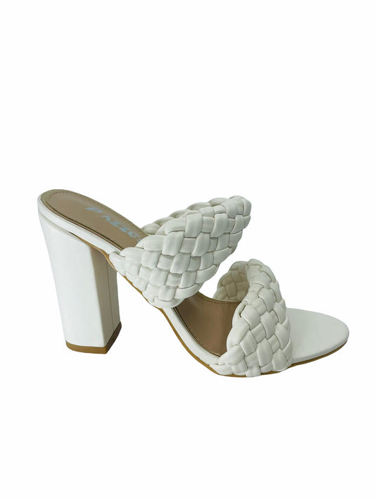 double braided strap block heel shoe