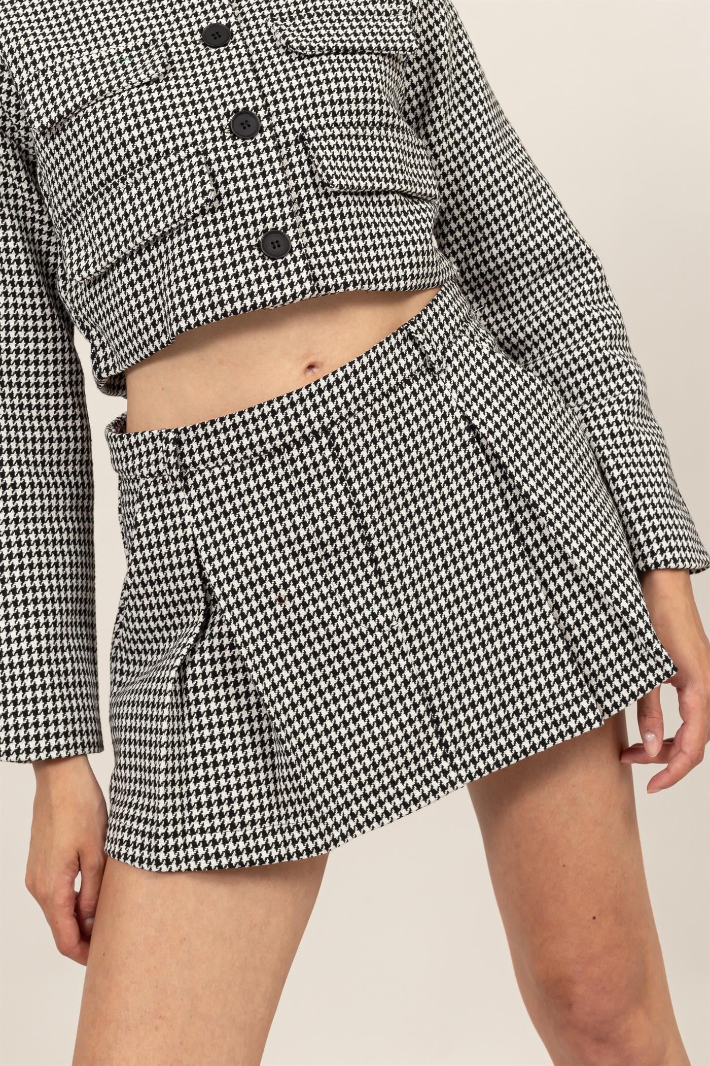 high waist houndstooth pleated skort